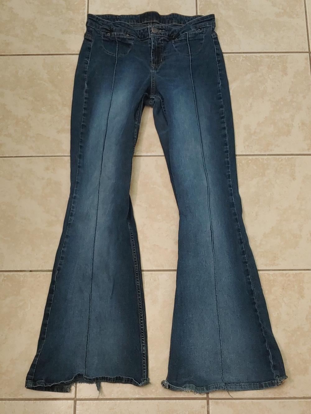 Vintage Y2K L.E.I. Jeans 2000s Low Rise Flare Denim Women's Size 28